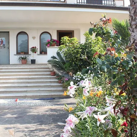 Delle Rose Santa Maria Del Cedro
